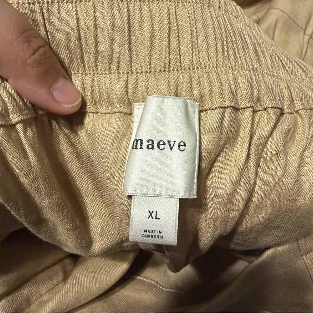 Anthropologie | Maeve La Ponche pull on tan shorts size XL